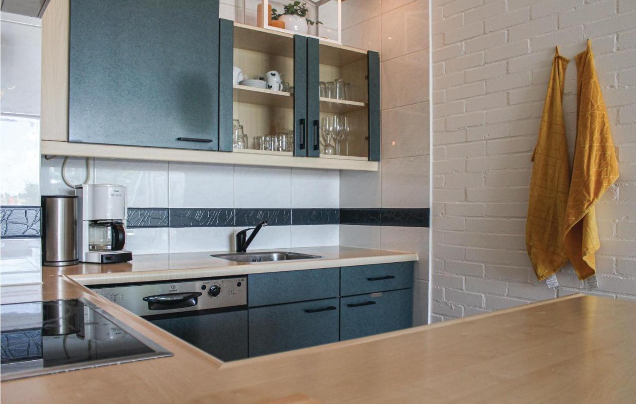 2 Bedroom Lovely Home In ブライニッセ エクステリア 写真